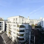 Hostnfly Apartments - Beautiful Bright Apartment Near Pere Lachaise