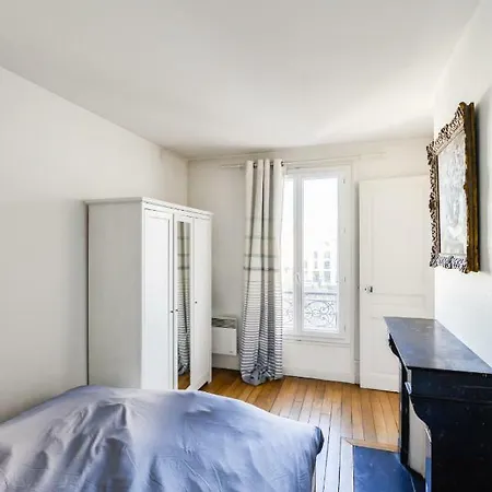 Apartment Hostnfly - Beautiful Bright Near Pere Lachaise
